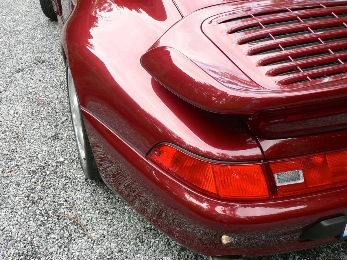 Porsche 993 Turbo for sale in Arena Red