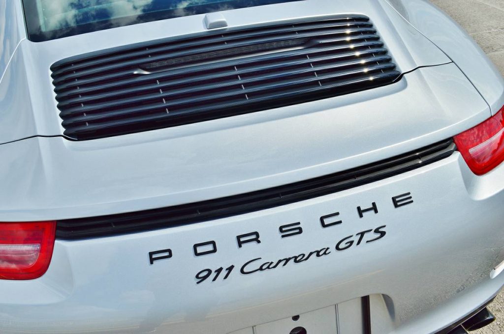 2015 Porsche 911 Carrera GTS